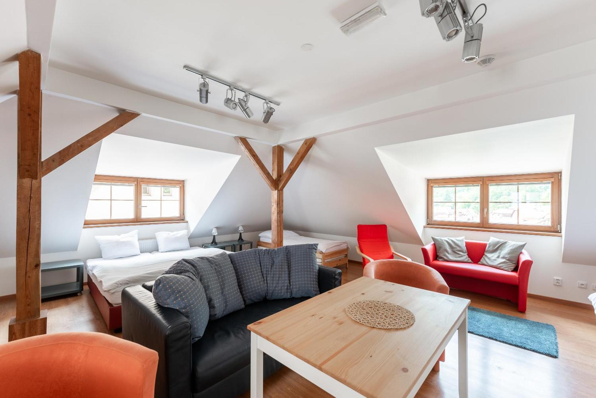 Apartman Muzeum Obchodu 卡尔施泰因 外观 照片
